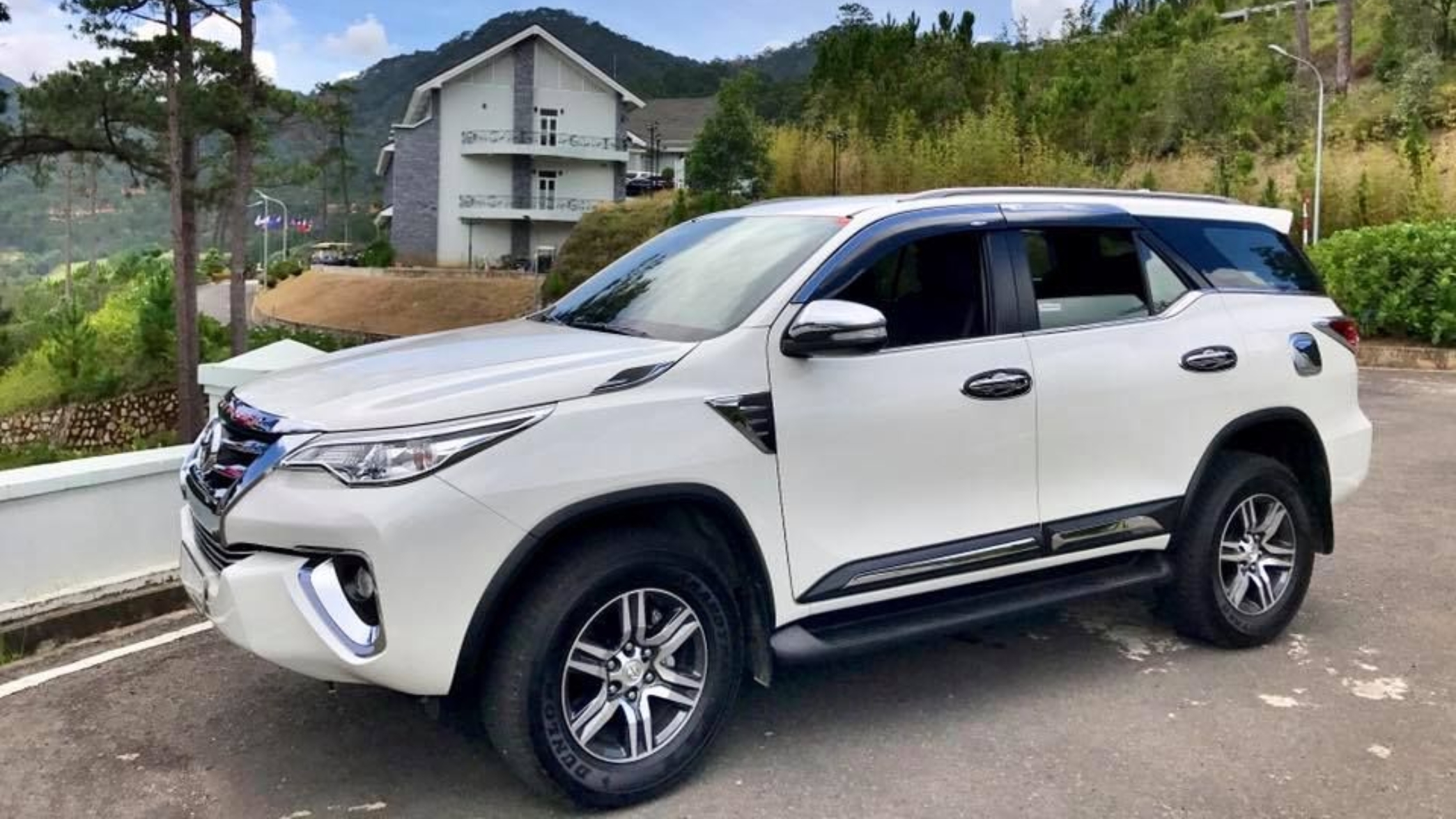 SUV 7 seats private car